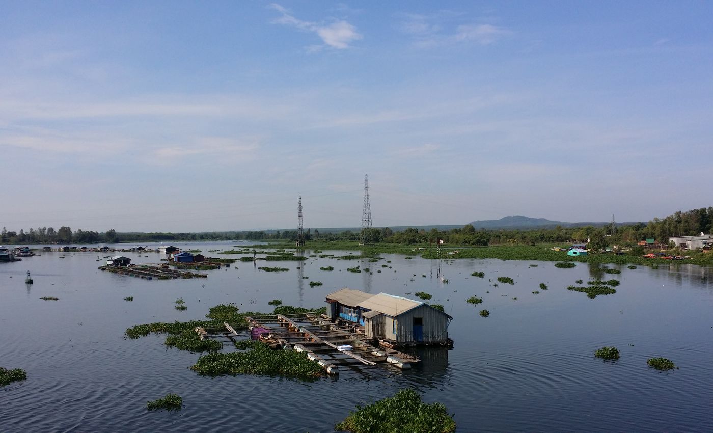 Waterfront Modular Living: Planning a Home by the Water